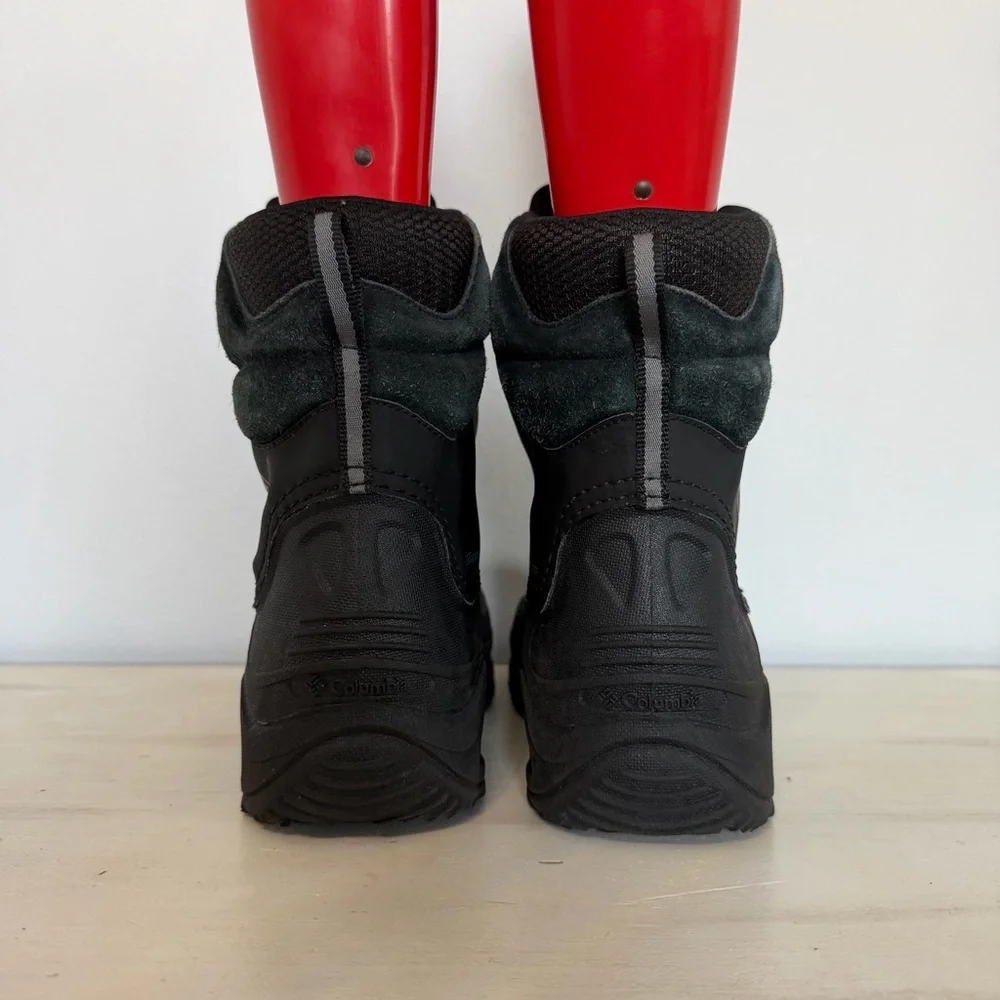 Columbia Youth Bugaboot ll Size 7